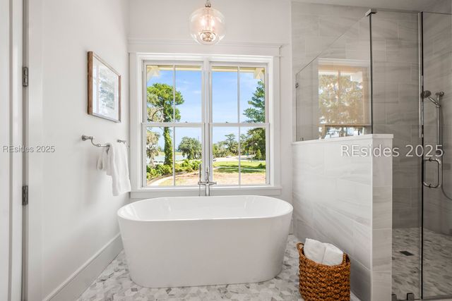 112 Whitehall Dr, Beaufort, SC 29907