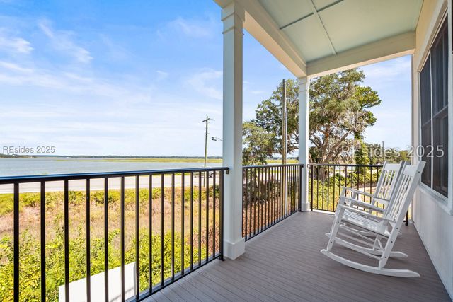 112 Whitehall Dr, Beaufort, SC 29907