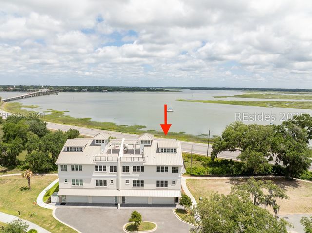 112 Whitehall Dr, Beaufort, SC 29907