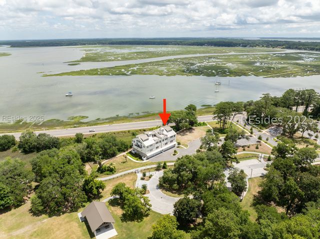 112 Whitehall Dr, Beaufort, SC 29907