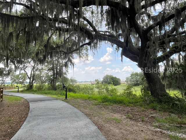 112 Whitehall Dr, Beaufort, SC 29907