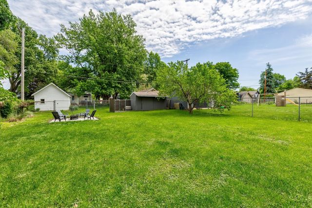 401 NE Main Street, Grimes, IA 50111