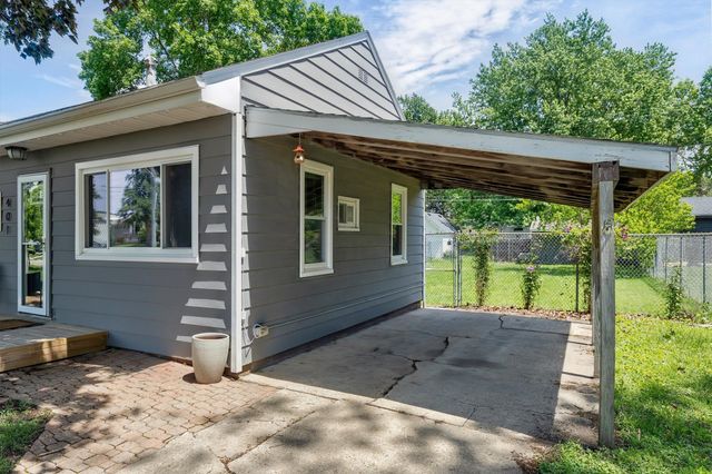 401 NE Main Street, Grimes, IA 50111