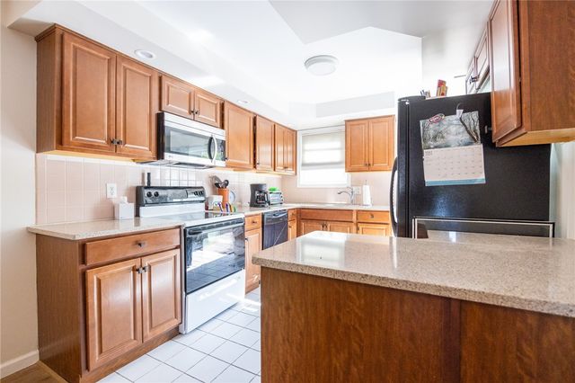 3399 Post Road 7, Warwick, RI 02886