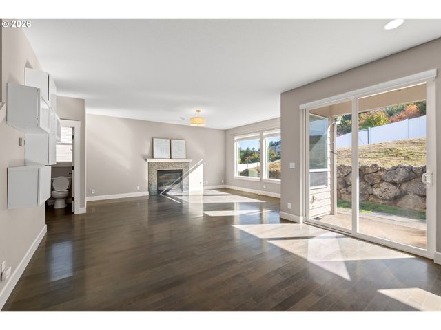 3246 39TH Ct, Washougal, WA 98671
