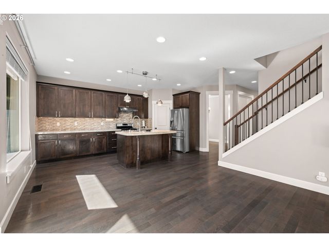 3246 39TH Ct, Washougal, WA 98671