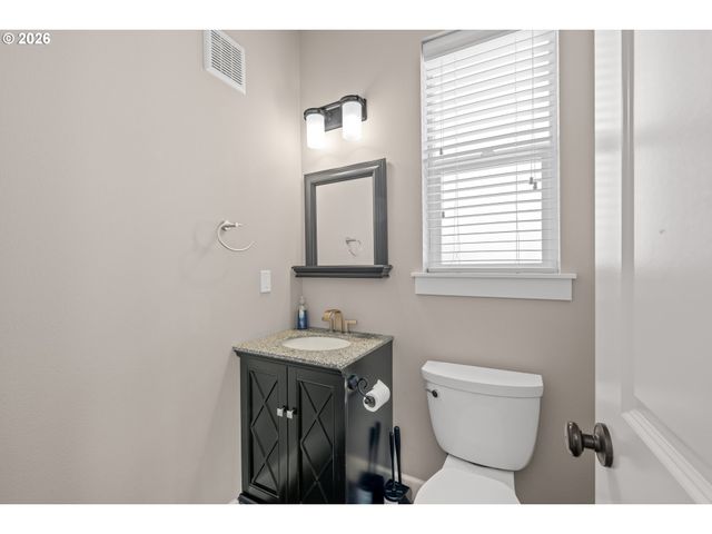 3246 39TH Ct, Washougal, WA 98671