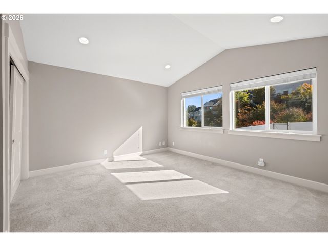3246 39TH Ct, Washougal, WA 98671
