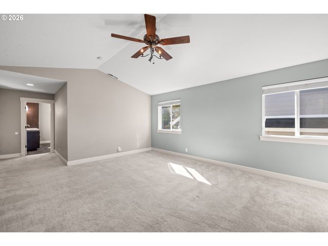 3246 39TH Ct, Washougal, WA 98671