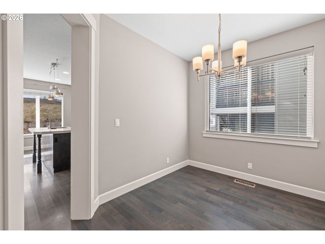 3246 39TH Ct, Washougal, WA 98671