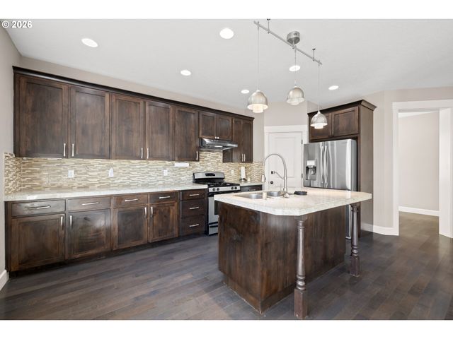 3246 39TH Ct, Washougal, WA 98671