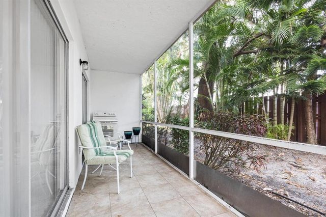 2950 SE Ocean Boulevard 1-5, Stuart, FL 34996