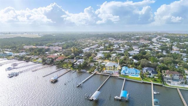 2950 SE Ocean Boulevard 1-5, Stuart, FL 34996