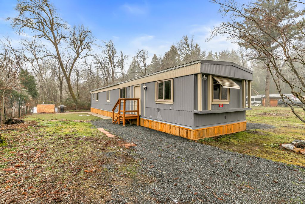 24542 Redwood Highway 38, Kerby, OR 97531