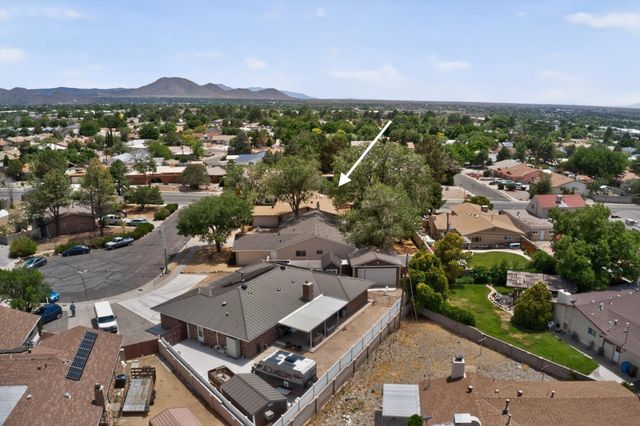 1305 Evelyn Court NE, Albuquerque, NM 87112