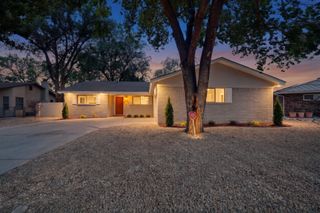 1305 Evelyn Court NE, Albuquerque, NM 87112
