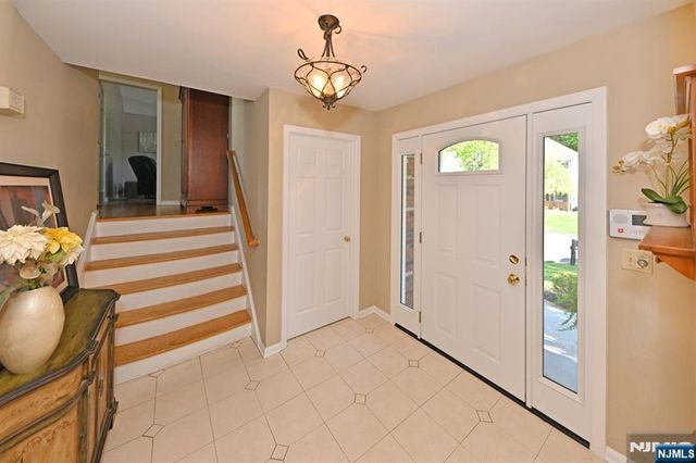 142 Geiger Drive, River Vale, NJ 07675