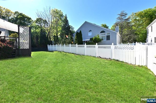 142 Geiger Drive, River Vale, NJ 07675