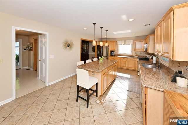 142 Geiger Drive, River Vale, NJ 07675