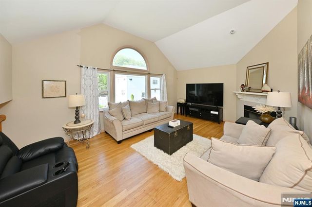 142 Geiger Drive, River Vale, NJ 07675