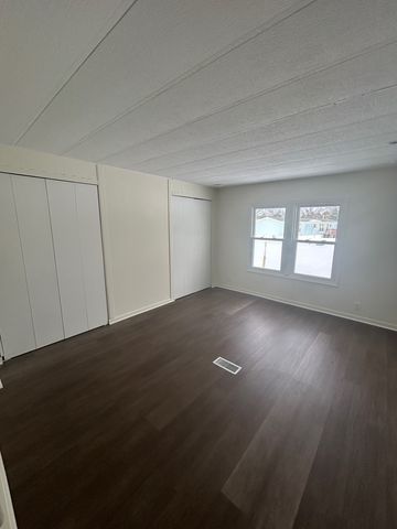 108 Flamingo Drive, Beecher, IL 60401