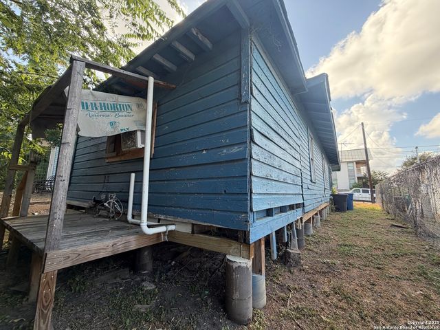 121 Boston, San Antonio, TX 78202