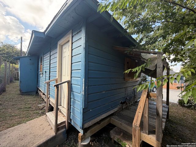121 Boston, San Antonio, TX 78202