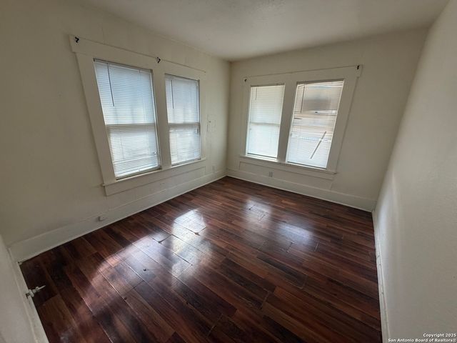 121 Boston, San Antonio, TX 78202
