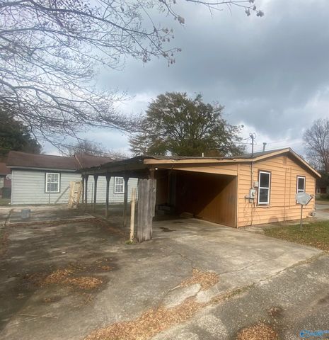 223 SW 11th Avenue, Decatur, AL 35601