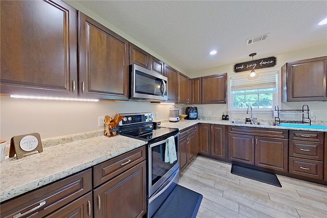 4750 Otter Creek Circle, Blackshear, GA 31516