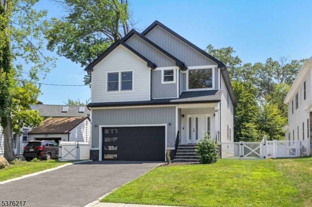 45 Virginia Ave, Livingston Twp., NJ 07039