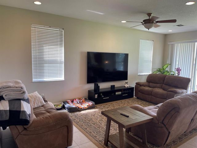 9828 Stover Way, Wellington, FL 33414