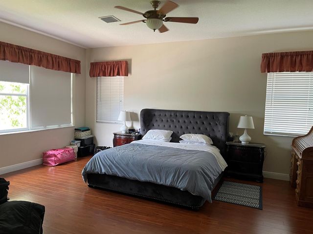 9828 Stover Way, Wellington, FL 33414