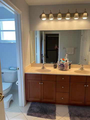 9828 Stover Way, Wellington, FL 33414