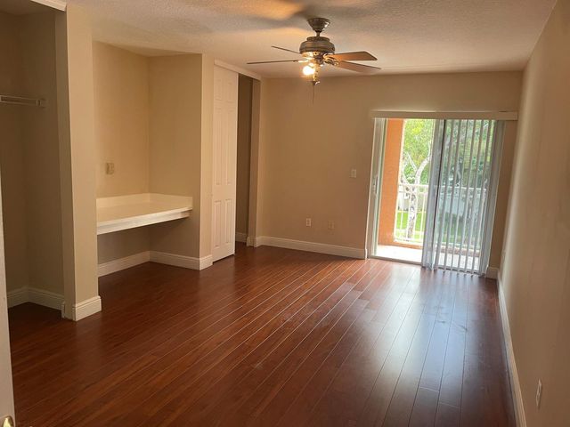 9828 Stover Way, Wellington, FL 33414