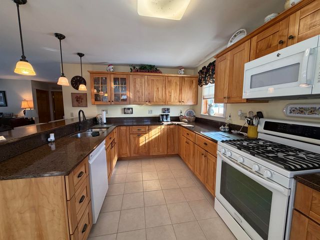 85 Elm Hill Drive, Clarendon, VT 05759