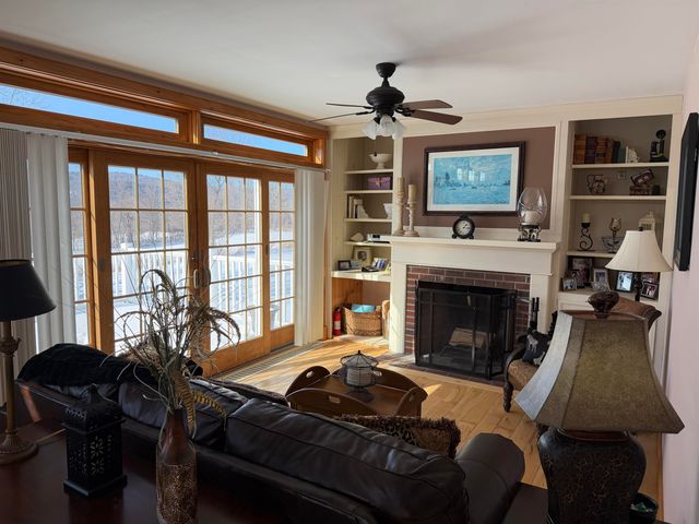 85 Elm Hill Drive, Clarendon, VT 05759