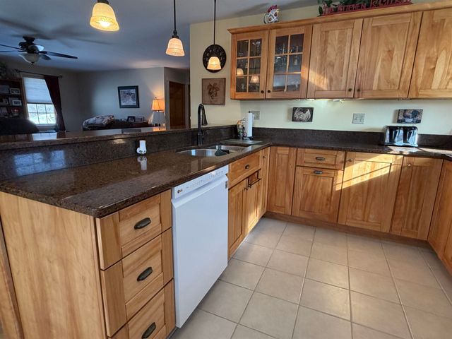 85 Elm Hill Drive, Clarendon, VT 05759