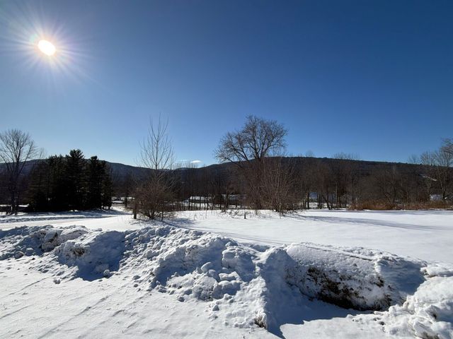 85 Elm Hill Drive, Clarendon, VT 05759
