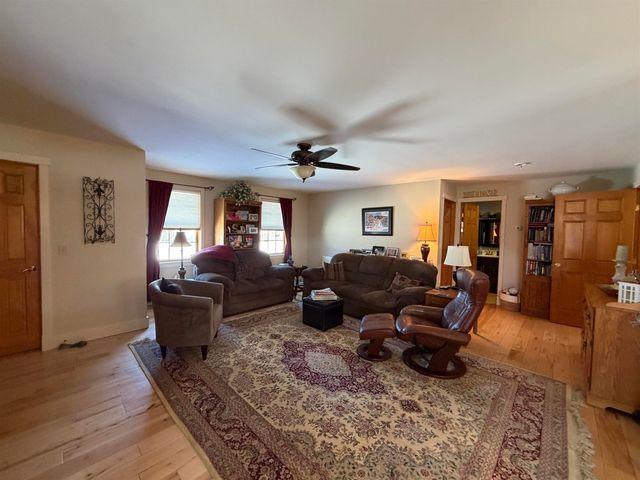 85 Elm Hill Drive, Clarendon, VT 05759