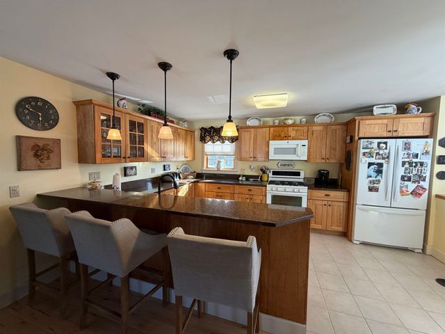 85 Elm Hill Drive, Clarendon, VT 05759