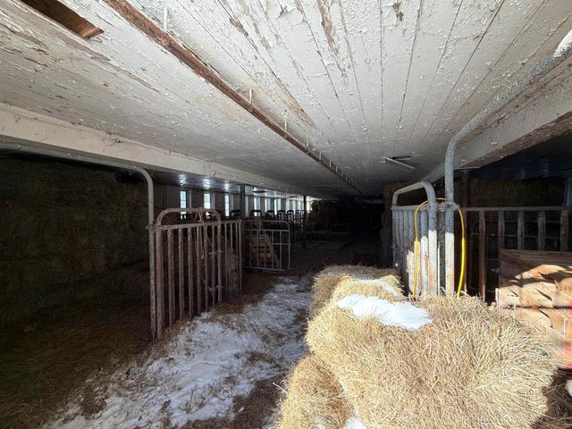 85 Elm Hill Drive, Clarendon, VT 05759