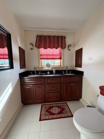 85 Elm Hill Drive, Clarendon, VT 05759