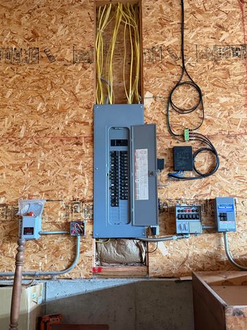 85 Elm Hill Drive, Clarendon, VT 05759