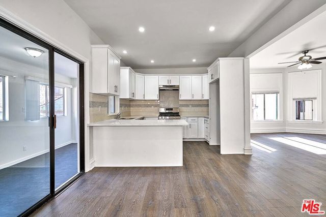 826 S Park View Street 3, Los Angeles, CA 90057