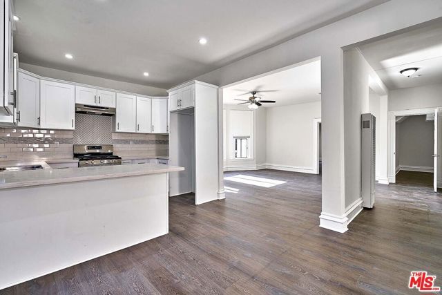 826 S Park View Street 3, Los Angeles, CA 90057