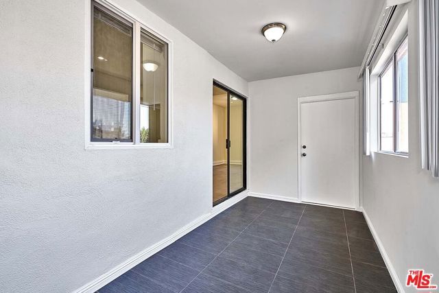 826 S Park View Street 3, Los Angeles, CA 90057