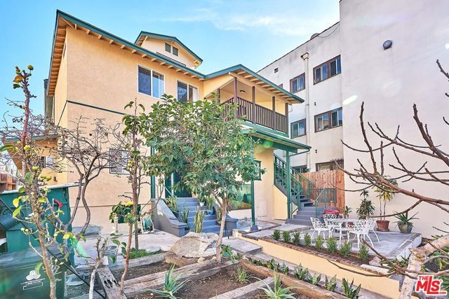 826 S Park View Street 3, Los Angeles, CA 90057