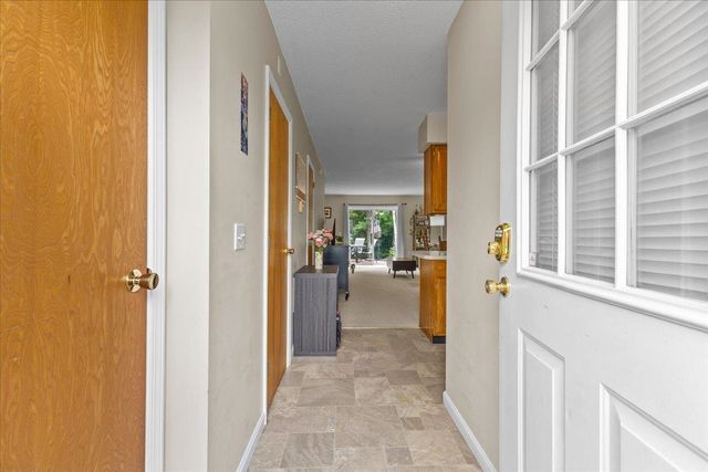 35 Brickyard Rd Unit 13, Essex, VT 05452