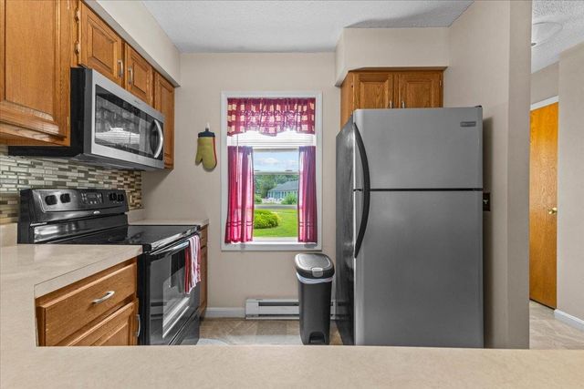 35 Brickyard Rd Unit 13, Essex, VT 05452